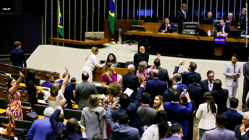 Câmara põe o tapete vermelho para o crime organizado | Artigo de Roberto Livianu