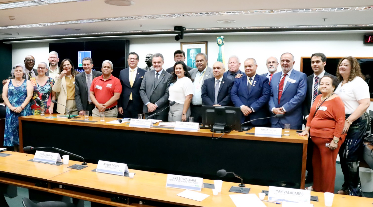 Audiência Pública na Câmara dos Deputados debate crédito bancário abusivo e impactos na vida do funcionalismo